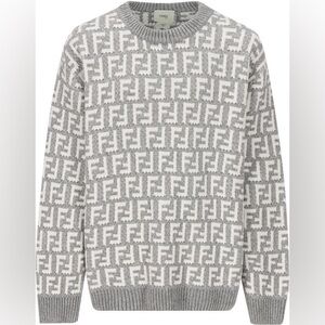 🆕 Fendi Style Gray / White Wool Sweater 🆕